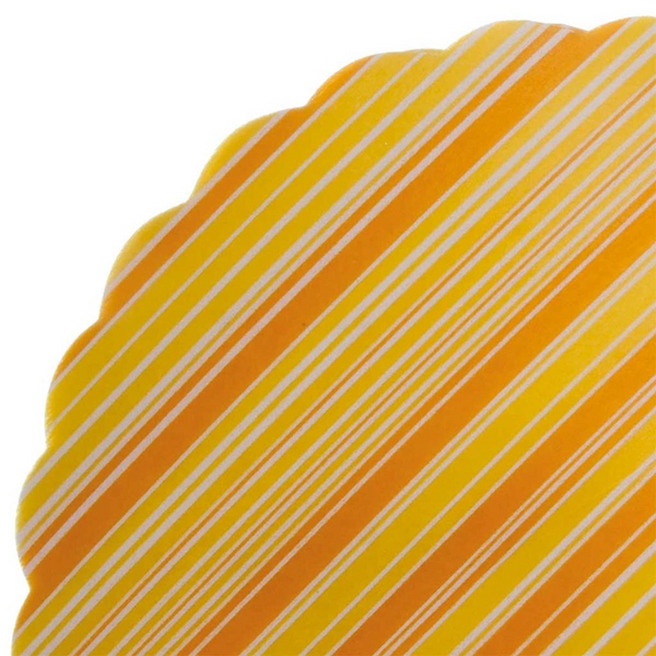 Serviet gulstribet med bølgekant 23cm